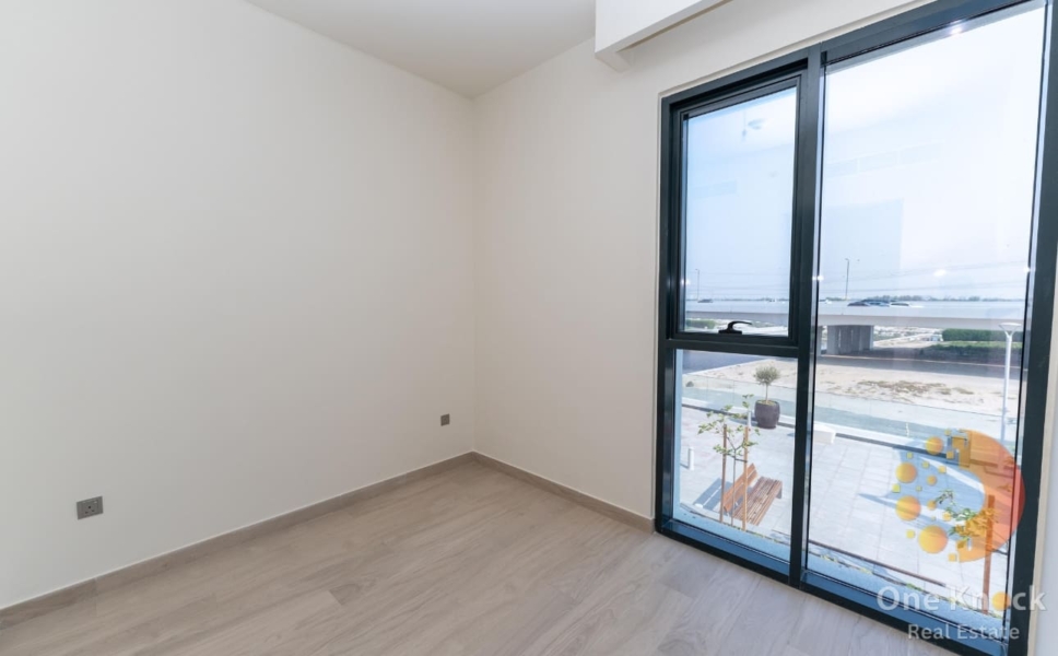 #AziziRiviera #DubaiRealEstate #2BedroomApartment #ApartmentForSale #AlMarkadh #BestPrice #InvestmentOpportunity #LuxuryLiving #DubaiLifestyle #CommunityLiving #DubaiProperties #PropertyInvestment#SwimmingPool #Gym #Parking #Balcony #ModernDesign